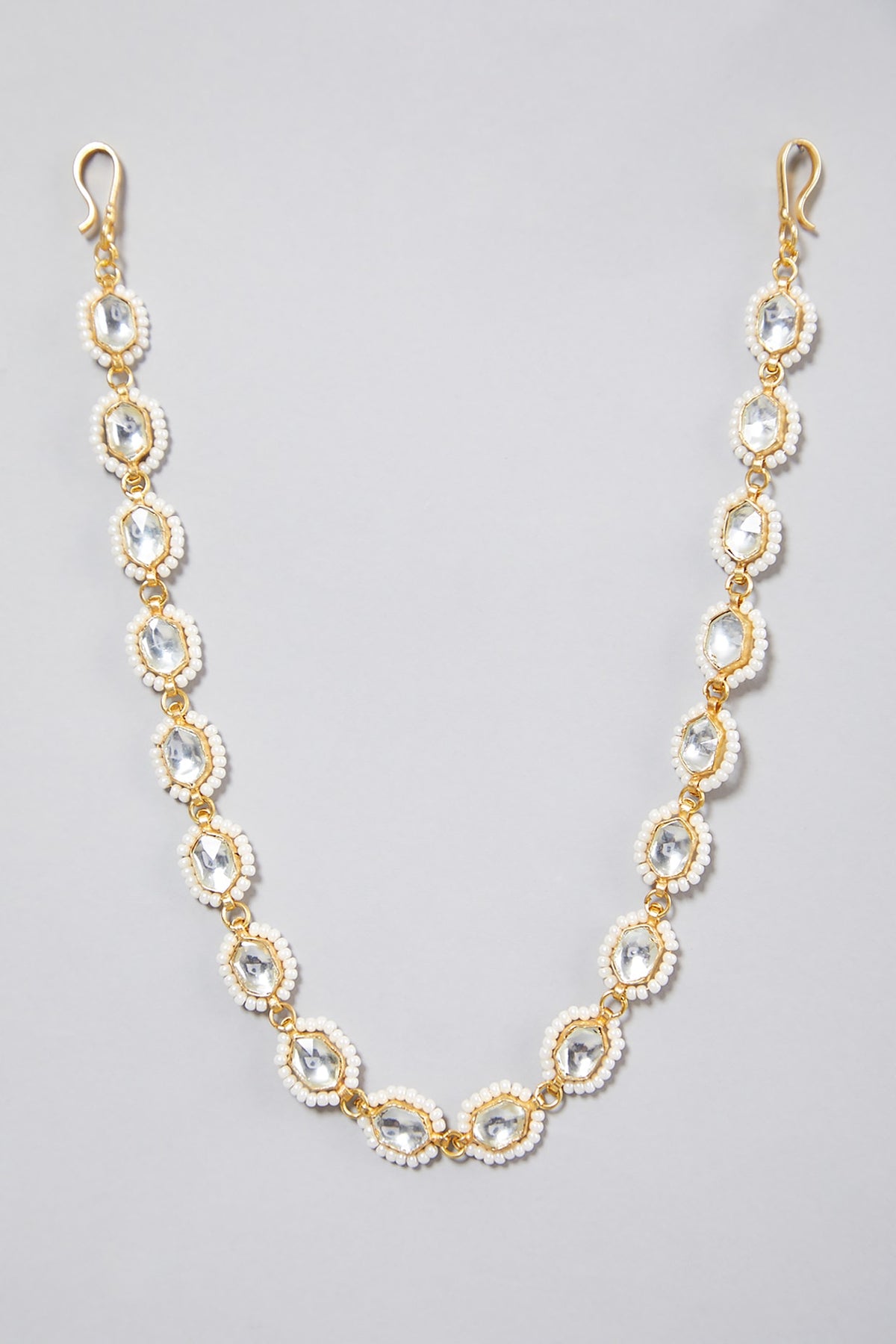 Gold Finish Pearl & Kundan Mathapatti
