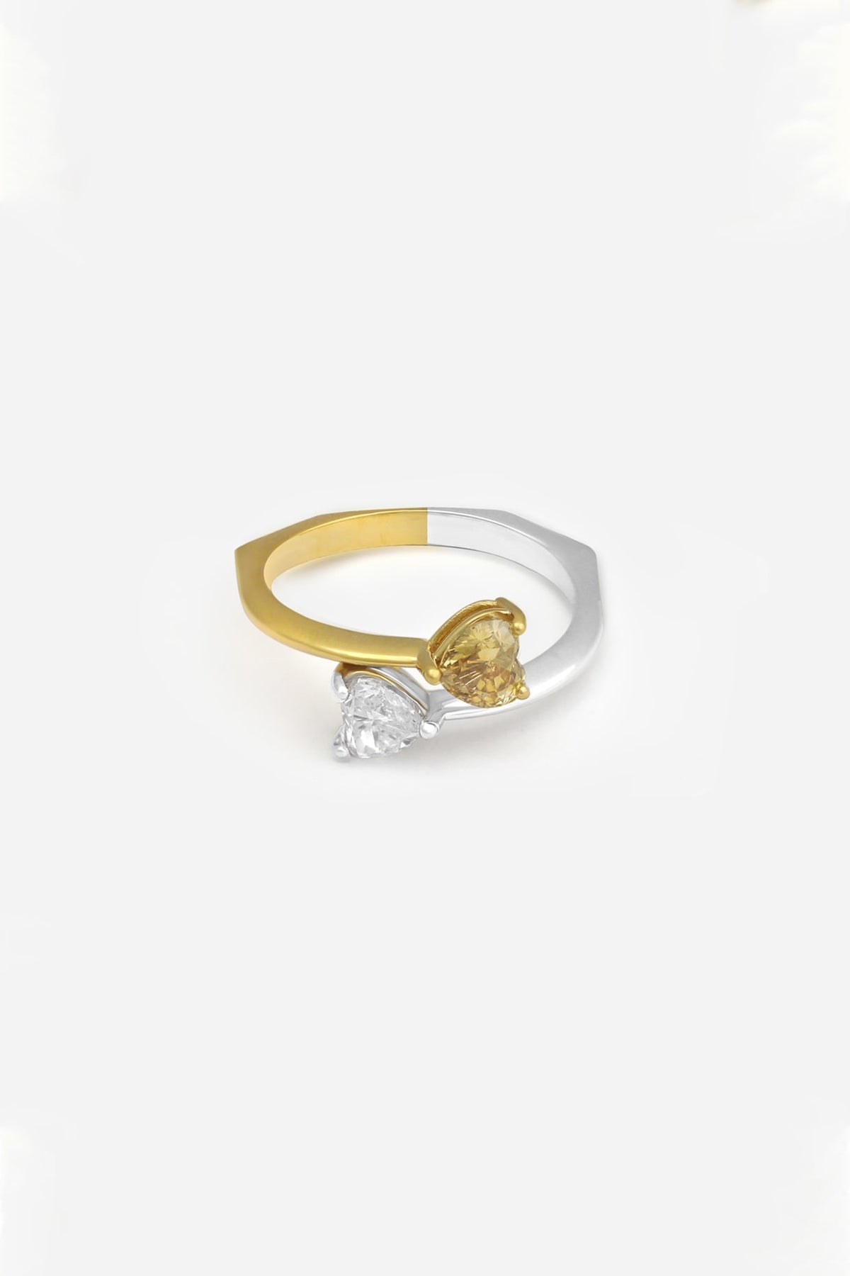 18kt White Rhodium Finish Heart-Shaped Diamond Ring