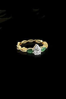 18kt Gold Finish Pear-Shaped Diamond & Emerald Stone Ring
