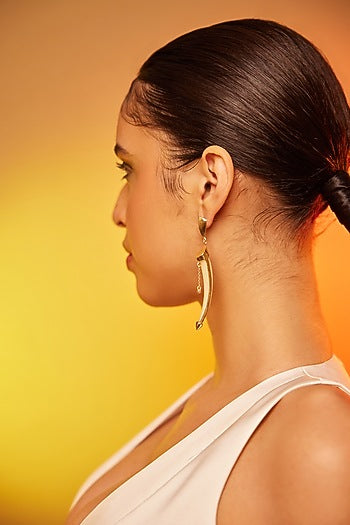 Gold Finish Onyx Dangler Earrings In Sterling Silver