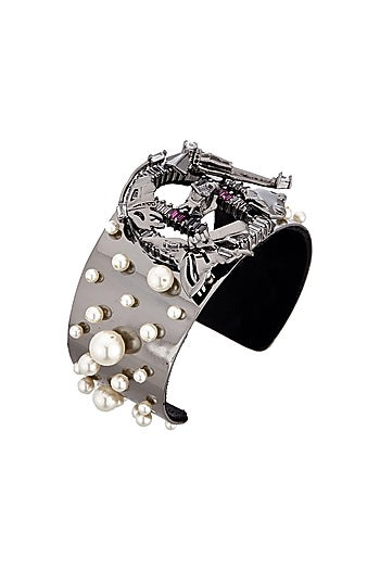 Gunmetal Plated Pearl Bracelet