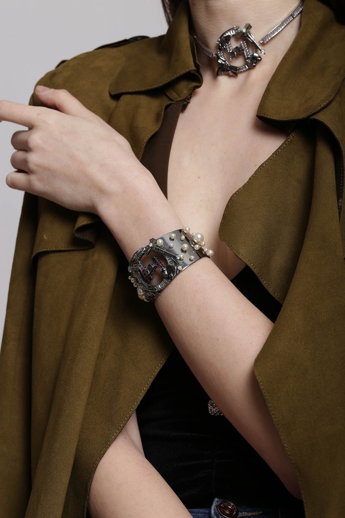 Gunmetal Plated Pearl Bracelet