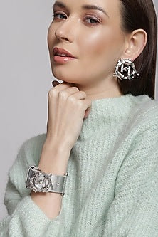 Silver Plated Pearl Bracelet