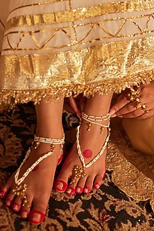 Antique Gold Finish Pearl Detachable Leg Harness & Anklets (Set Of 4)