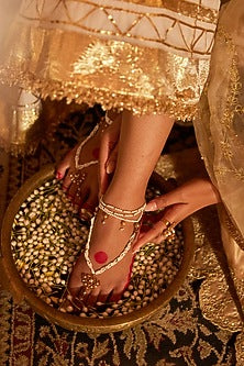 Antique Gold Finish Pearl Detachable Leg Harness & Anklets (Set Of 4)