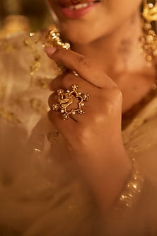 Antique Gold Finish Pearl Floral Ring