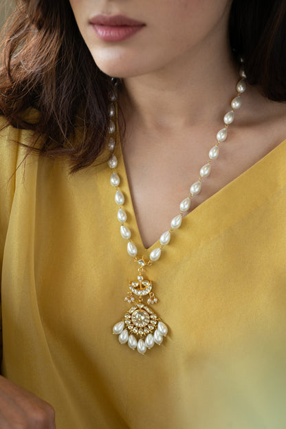 Gold Plated Kundan & Shell Pearl Necklace