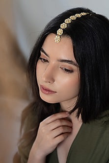 Gold Plated Floral Kundan Polki & Seed Pearl Maagntikka