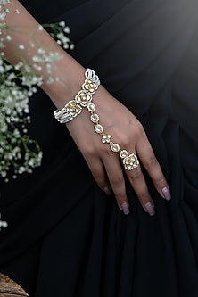 Gold Plated Kundan & Pearl Hathphool