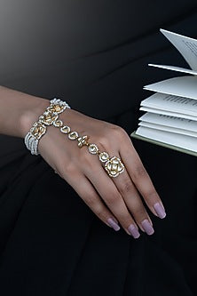 Gold Plated Kundan & Pearl Hathphool
