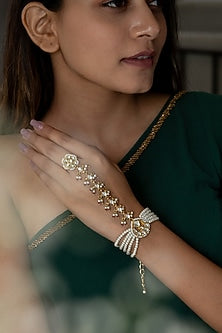 Gold Plated Kundan & Pearl Hathphool
