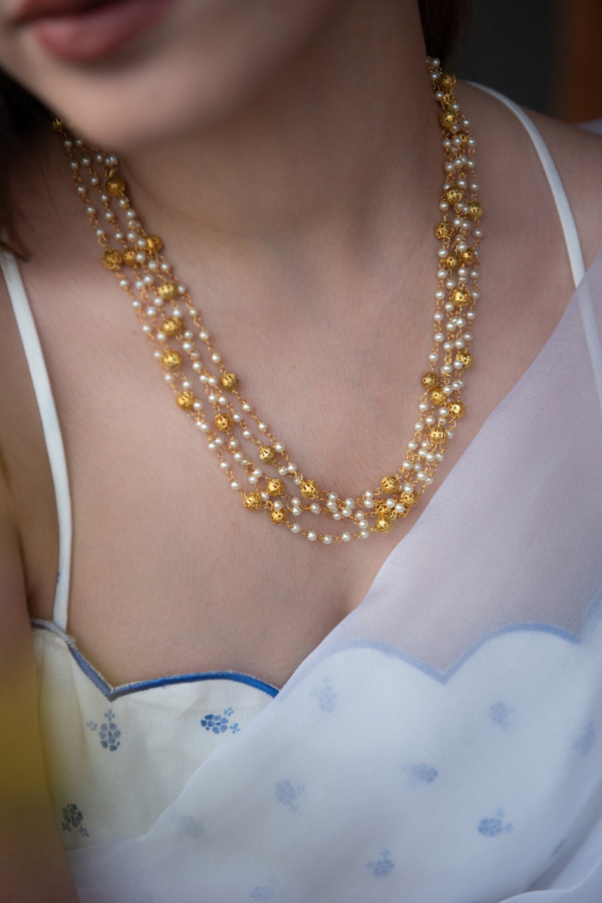 Multilayered Pearl Necklace 