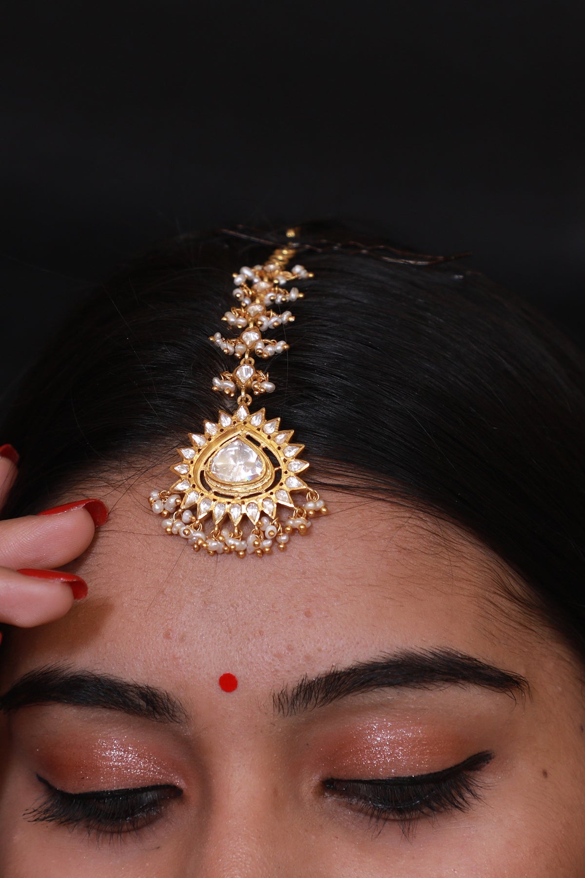 Gold Micro Finish Pearl Maang Tikka In Sterling Silver