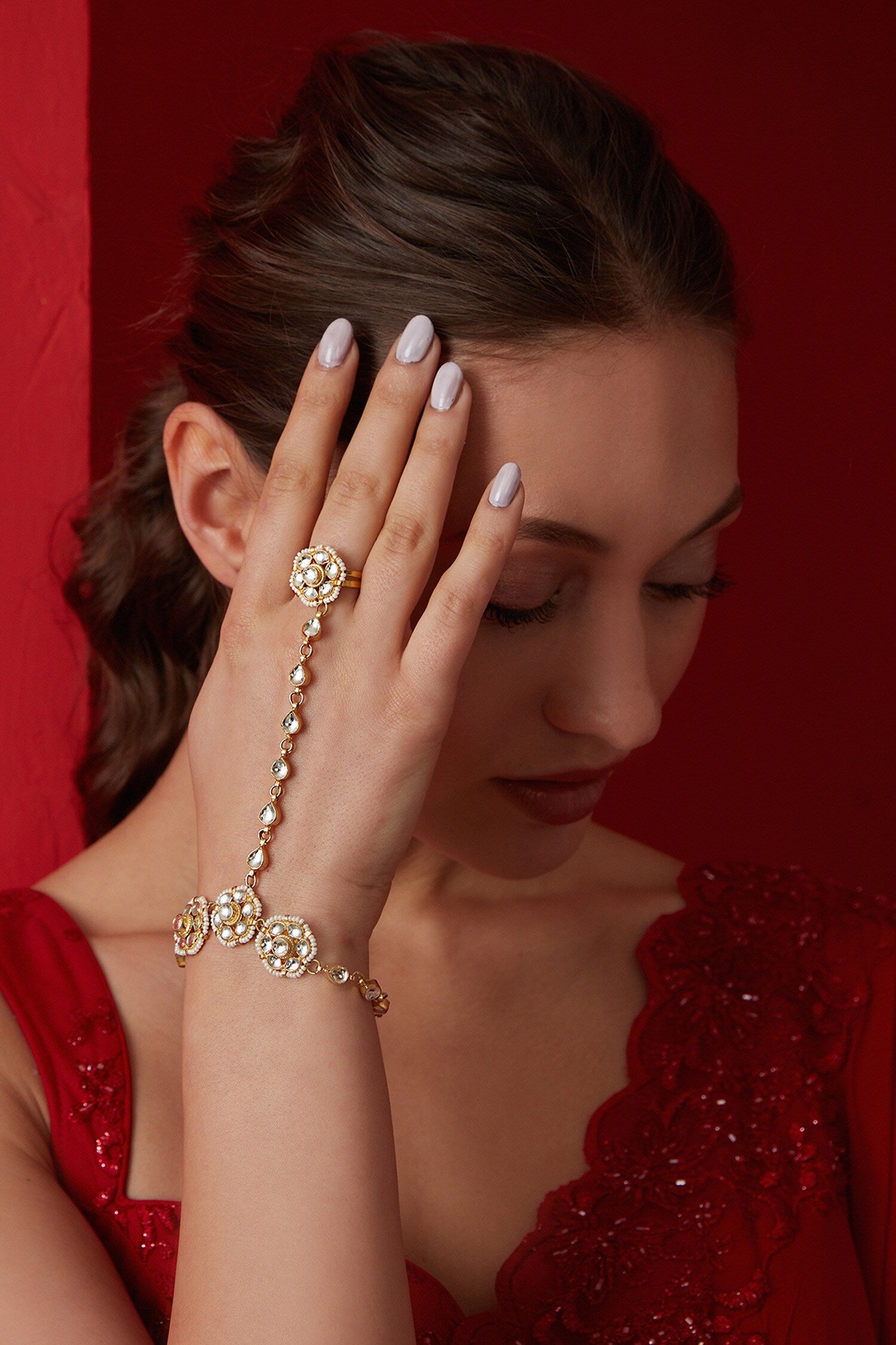 Kundan Pearl Embellished Hathphool 
