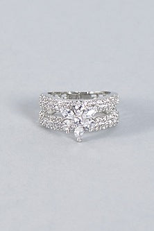 White Finish Floral Band Zircons Ring