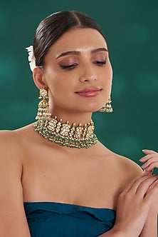 Gold Finish Green Kundan Choker Necklace Set