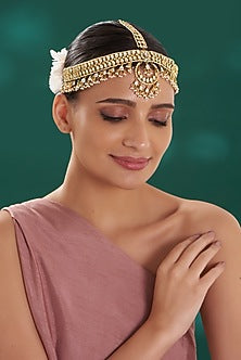 Gold Finish White Kundan Mathapatti