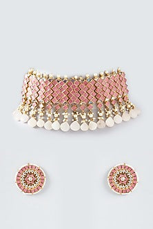 Gold Finish Peach Kundan Choker Necklace Set