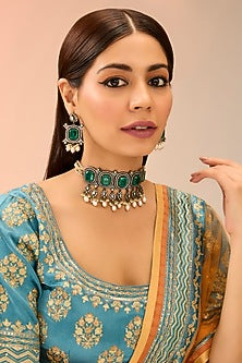 Antique Gold Finish Green Kundan Polki & Pearl Drop Choker Necklace Set