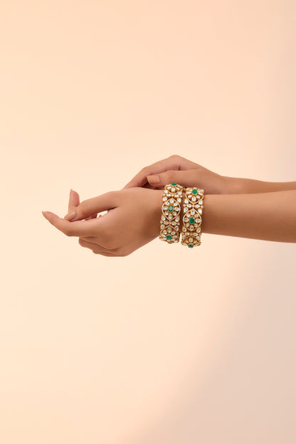 Gold Finish Kundan Polki Bangle