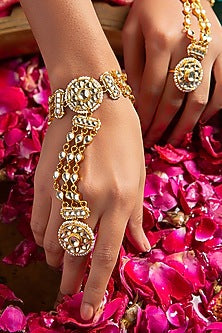 Gold Plated White Stone Haathphool (Set Of 2)