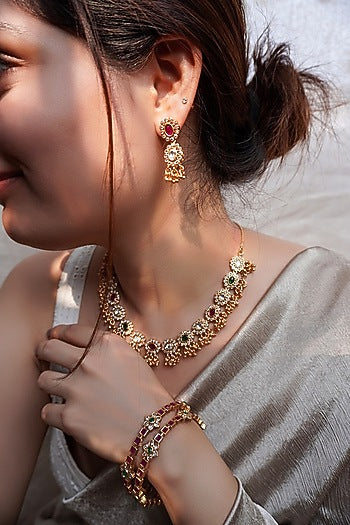 Antique Gold Finish Floral Stone Temple Necklace Set