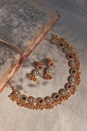 Antique Gold Finish Floral Stone Temple Necklace Set