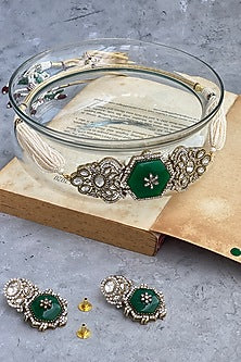 Gold Finish Kundan Polki & Green Stone Choker Necklace Set