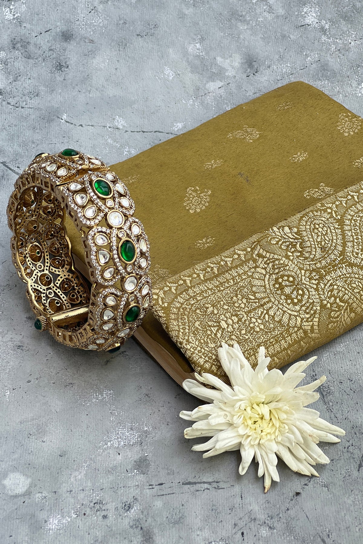 Antique Gold Finish Kundan Polki & Zircon Bangle