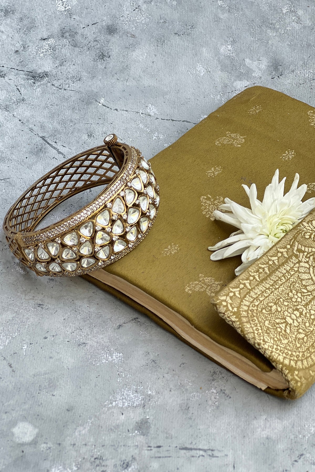 Gold Finish Kundan Polki Openable Kada
