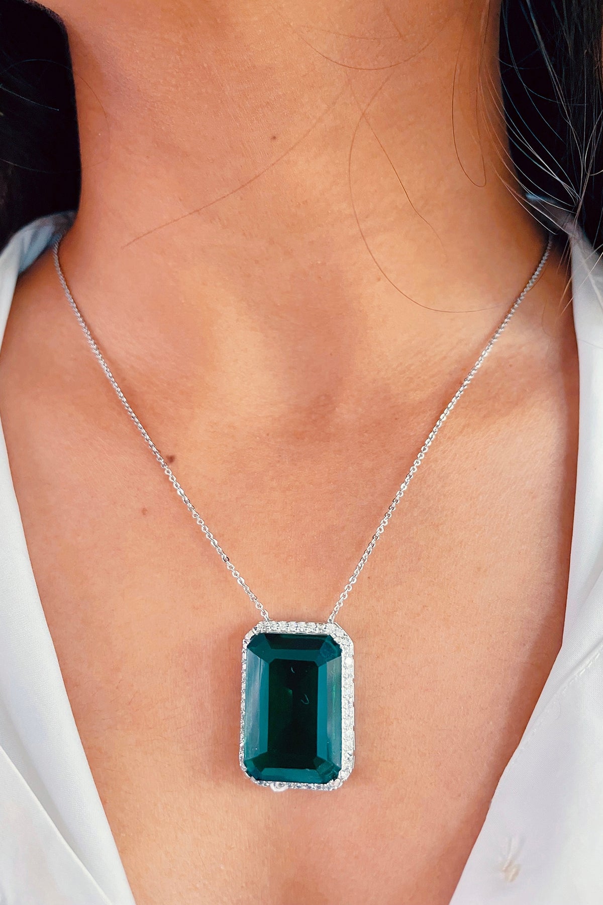 White Rhodium Plated Zircon Necklace