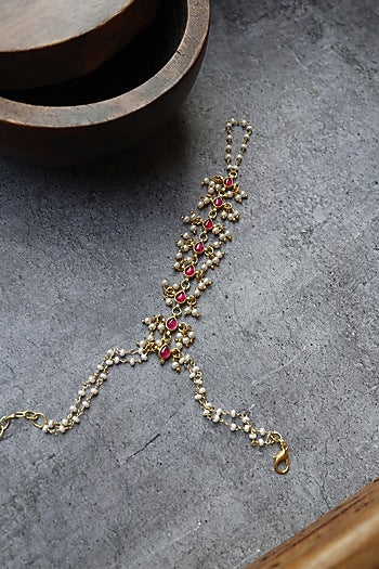 Gold Finish Kundan Hathphool