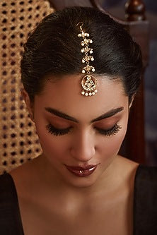 Gold Finish Kundan & Shell Pearl Maang Tikka