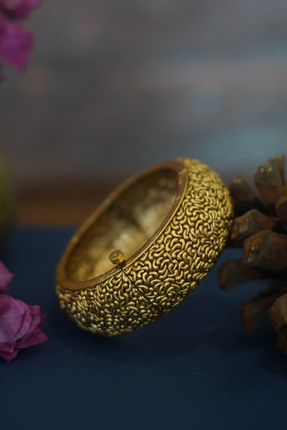 Gold Finish Embossed Bangle