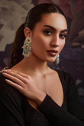 Gold Finish Kundan & Shell Pearl Earrings