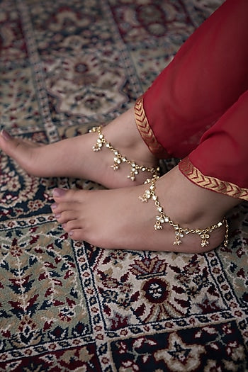 Gold Finish Kundan & Shell Pearl Anklets
