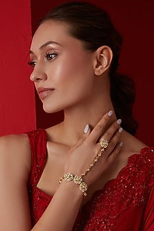 Gold Finish Kundan & Shell Pearl Hathphool