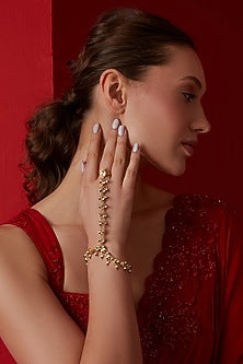 Gold Finish Kundan & Shell Pearl Hathphool