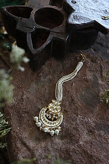 Gold Finish Kundan & Shell Pearl Maangtikka