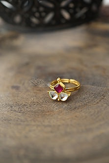 Gold Finish Kundan Ring