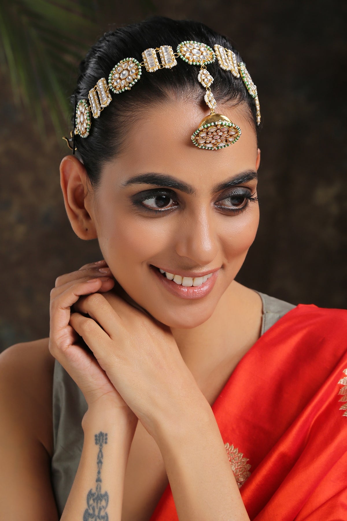 Gold Plated Kundan & Pearls Mathapatti