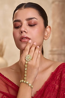 Gold Finish Mint Kundan Polki & Shell Pearl Adjustable Floral Hathphool