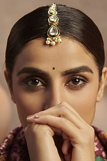 Gold Finish Kundan Polki & Pearl Meenakari Maang Tikka In Sterling Silver