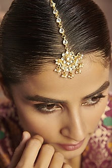 Gold Finish Chand Maang Tikka
