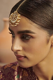 Gold Finish Kundan Polki & Pearl Maang Tikka