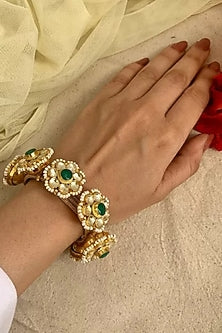Gold Finish Green Pachi Kundan Bangle