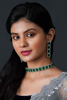 White Finish Emerald Stone Choker Necklace Set
