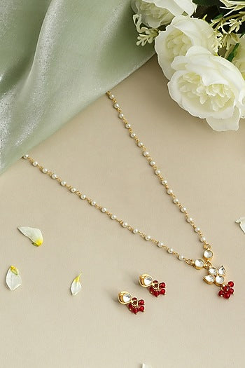 Gold Finish Glass Kundan Choker Necklace Set For Girls