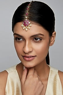 Gold Finish Pearl Mogra Maang Tikka In Sterling Silver
