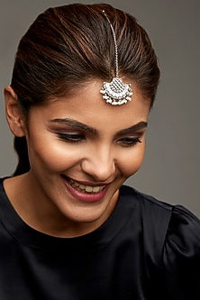 Silver Finish Oxidised Maang Tikka In Sterling Silver